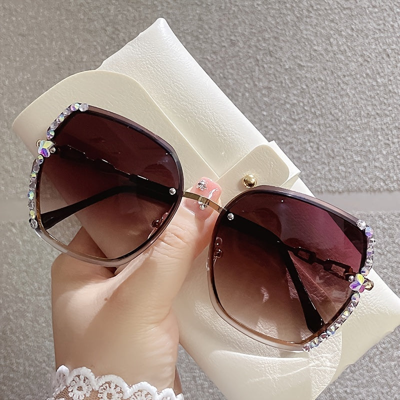 RHINESTONE DECOR RIMLESS FASHION SUNGLASSES