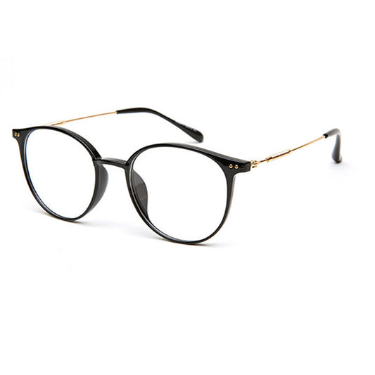 Schlichte Brille mit Metallnieten