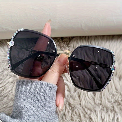 RHINESTONE DECOR RIMLESS FASHION SUNGLASSES